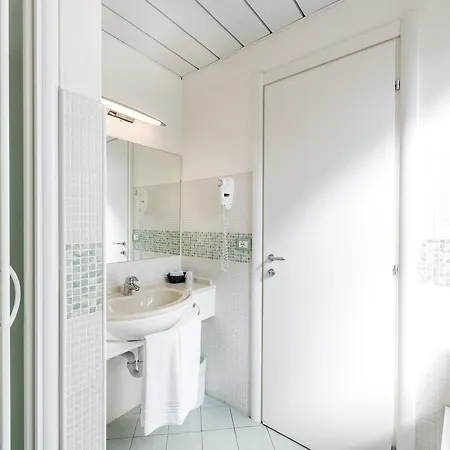 Crotto Del Misto Szálloda 2*